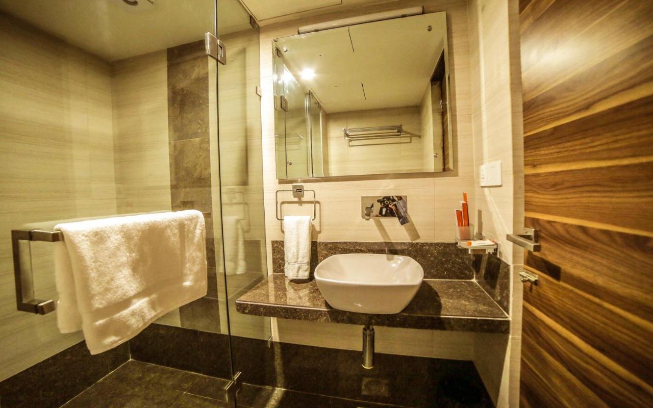 The Basil Park Hotel Bhavnagar Ngoại thất bức ảnh
