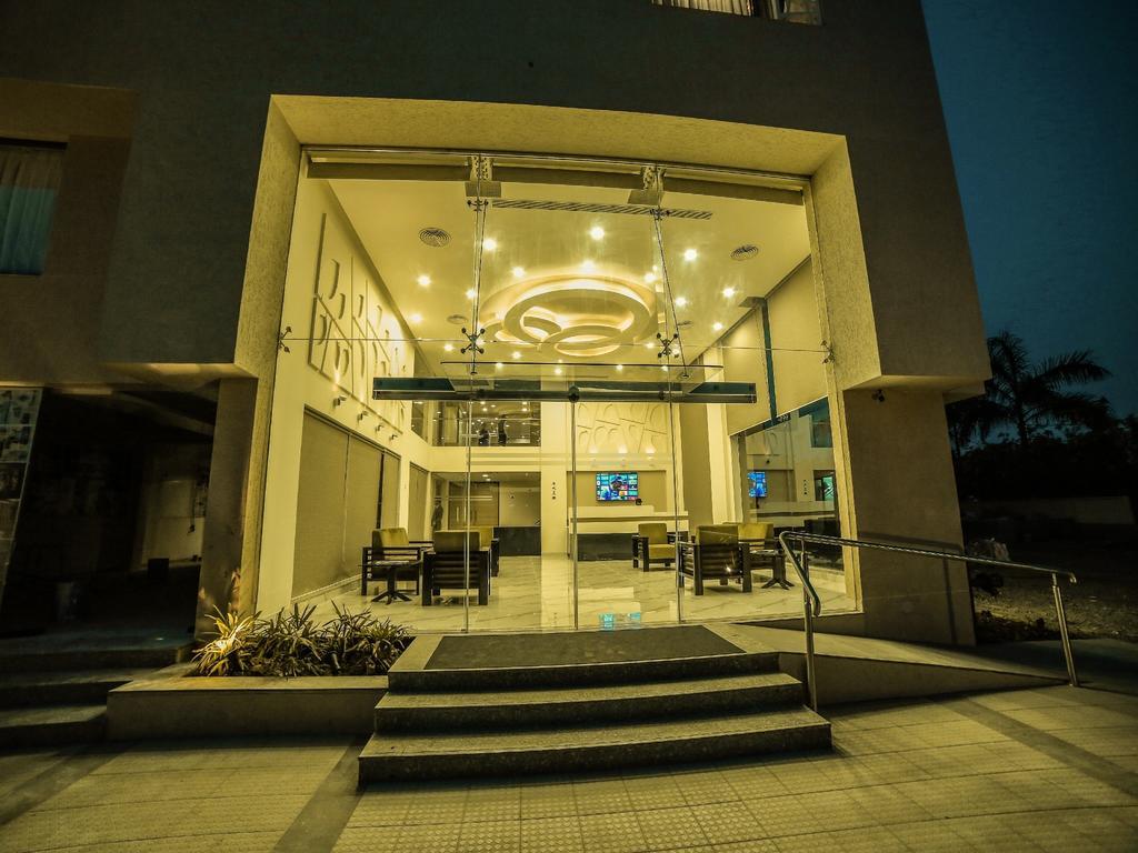 The Basil Park Hotel Bhavnagar Ngoại thất bức ảnh