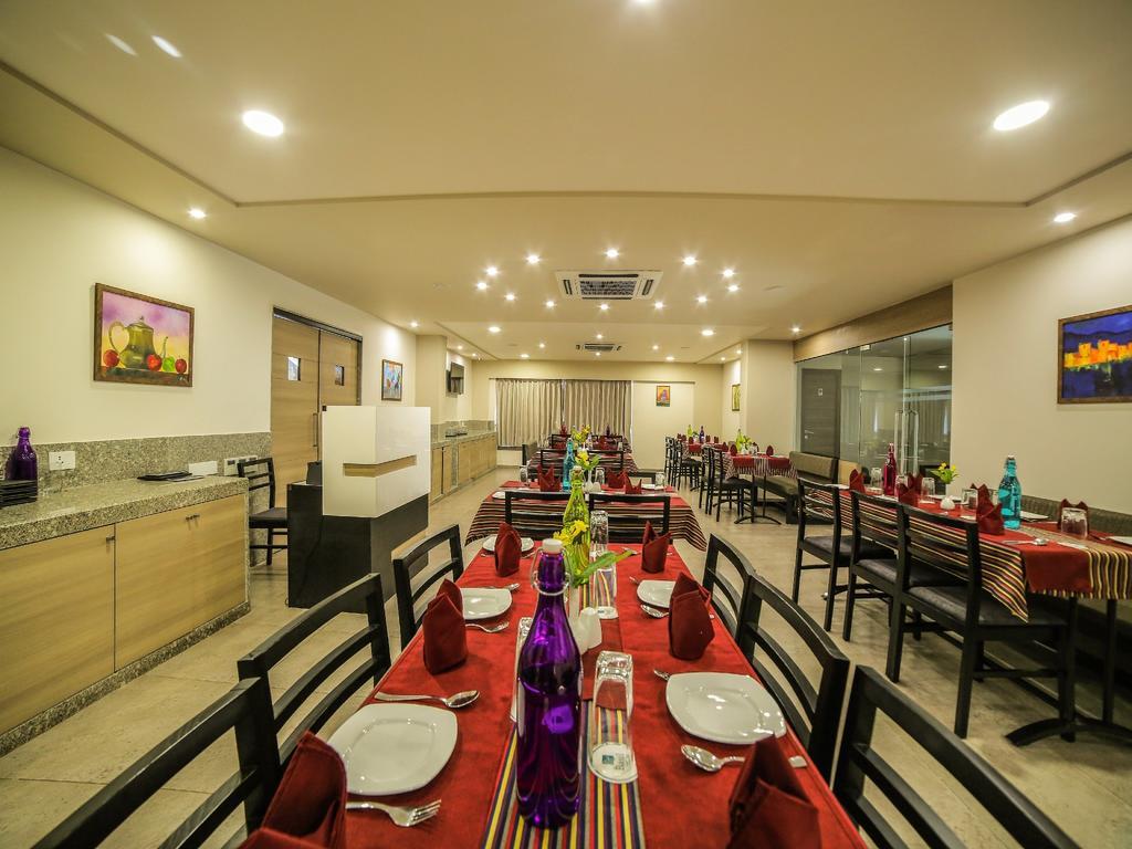 The Basil Park Hotel Bhavnagar Ngoại thất bức ảnh